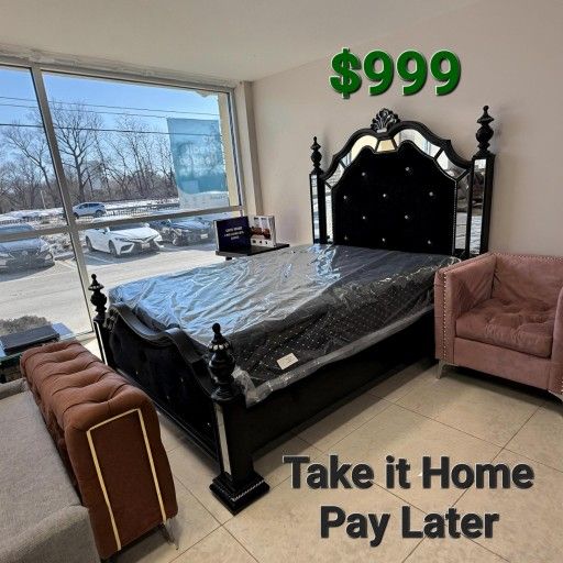 Opulent Black Queen Bed