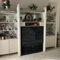 10 ft entertainment center w/ TV