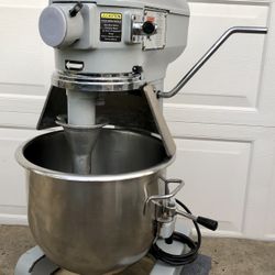 Globe Dough Mixer 20 qt.