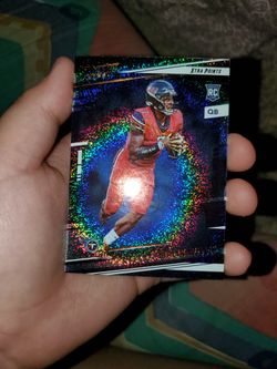 2022 Prestige Football Rookies Galaxy #303 Malik Willis - Tennessee Titans