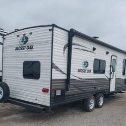 2019 Starcraft Mossy Oak Travel Trailer - $11,200