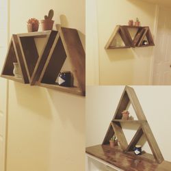 Triangle shelves Set Of 3