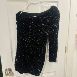 Black sparkling dress