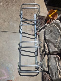 🔥🚲🔥Bicycle Metal Storage Rack – like new condition 🔥🚲