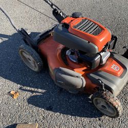 Husqurvana Mower Awd