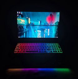 HP Omen 16 Max OLED 5080 U9 275HX 32GB RAM 2TB SSD OBO
