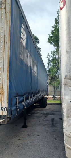 45' Nuvan Curtain trailer