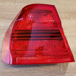 Like New Guenuine BMW OEM Outer Tail light - Left
