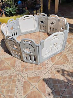 Kids playpen