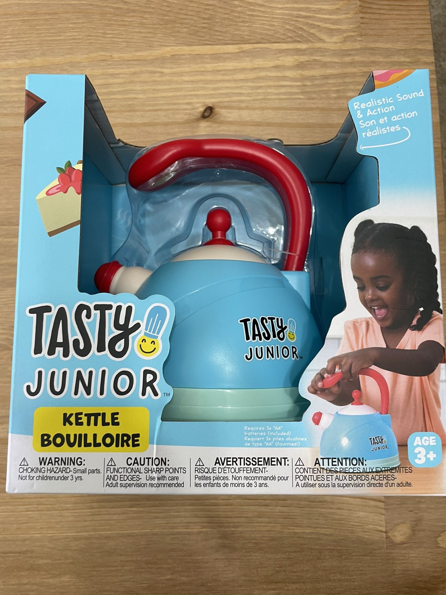 Tasty Junior Kettle Electronic Toy Kitchen Set