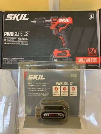 Skil 12 V 1/2 in. Brushless Cordless Drill Kit (Battery & Charger) 