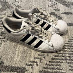 SUPERSTARS SIZE 7