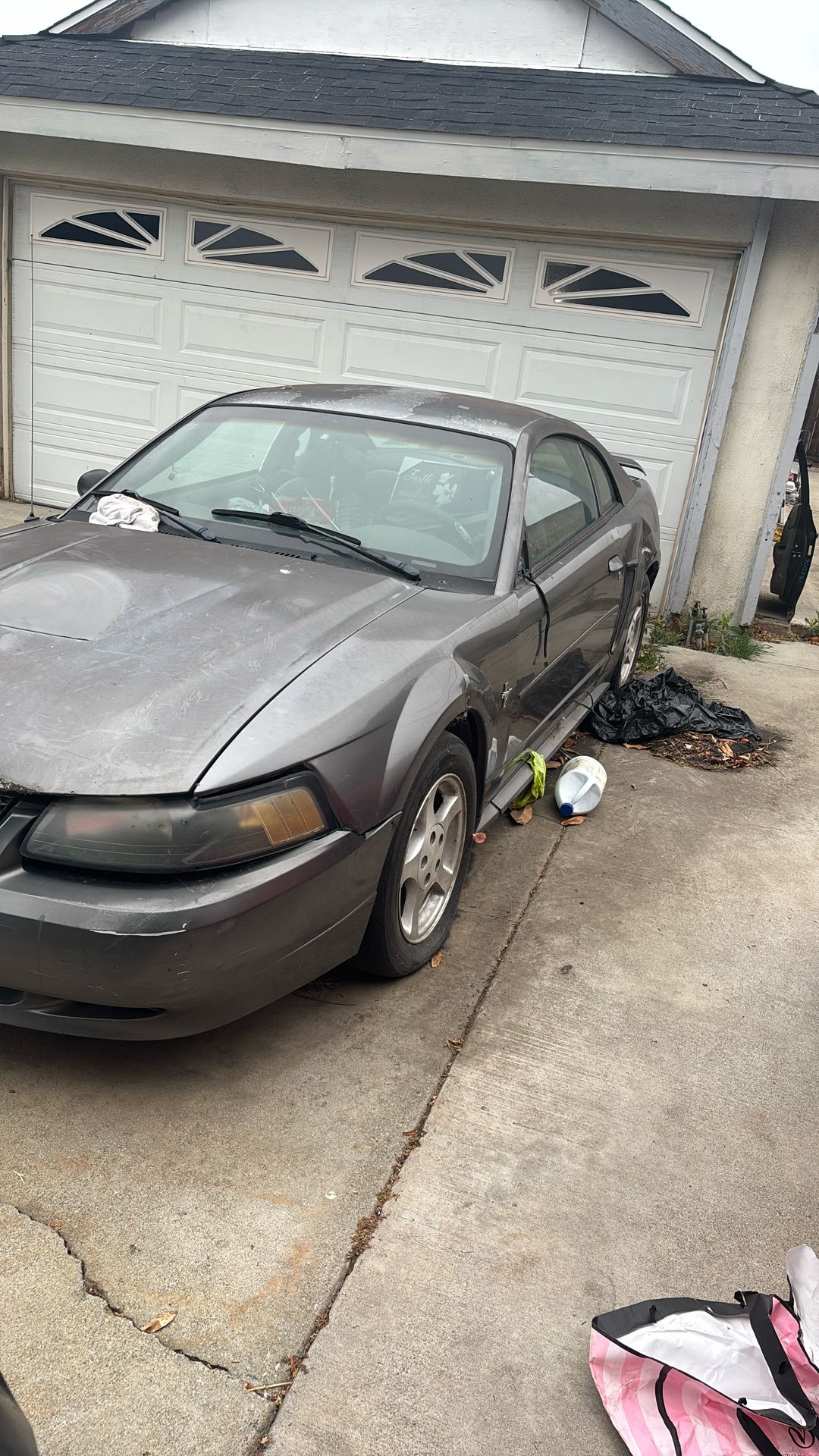 2000 Ford Mustang