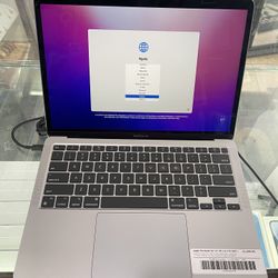 13.3-inch MacBook Air Apple M1 Chip with 8-Core CPU and 7-Core GPU - Space Gray