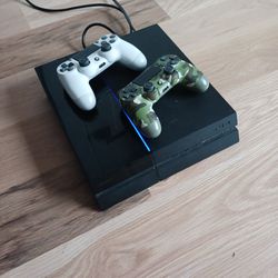 Ps4 With 2 Controllers 500gb Console 