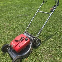 (READ DESCRIPTION) Honda 21" Self-propelled Lawn Mower 
