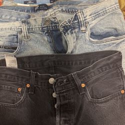 Jeans ( Levi’s, Hollister, GAP)