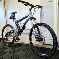 Giant Vt 2 Mountain Bike 