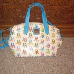 Small Dooney & Bourke Purse