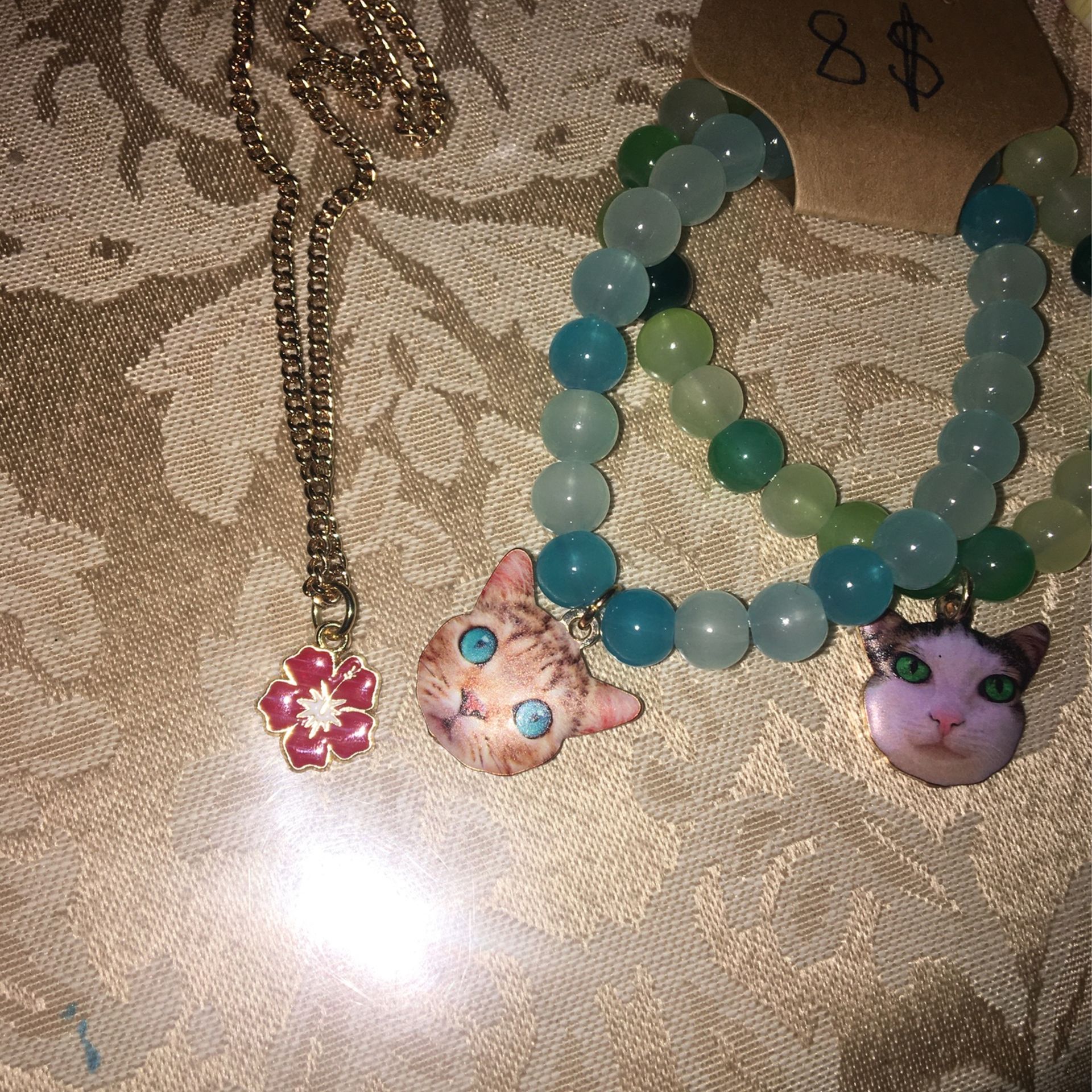 homade Jewlery For Sell Made By A 13 Year Old