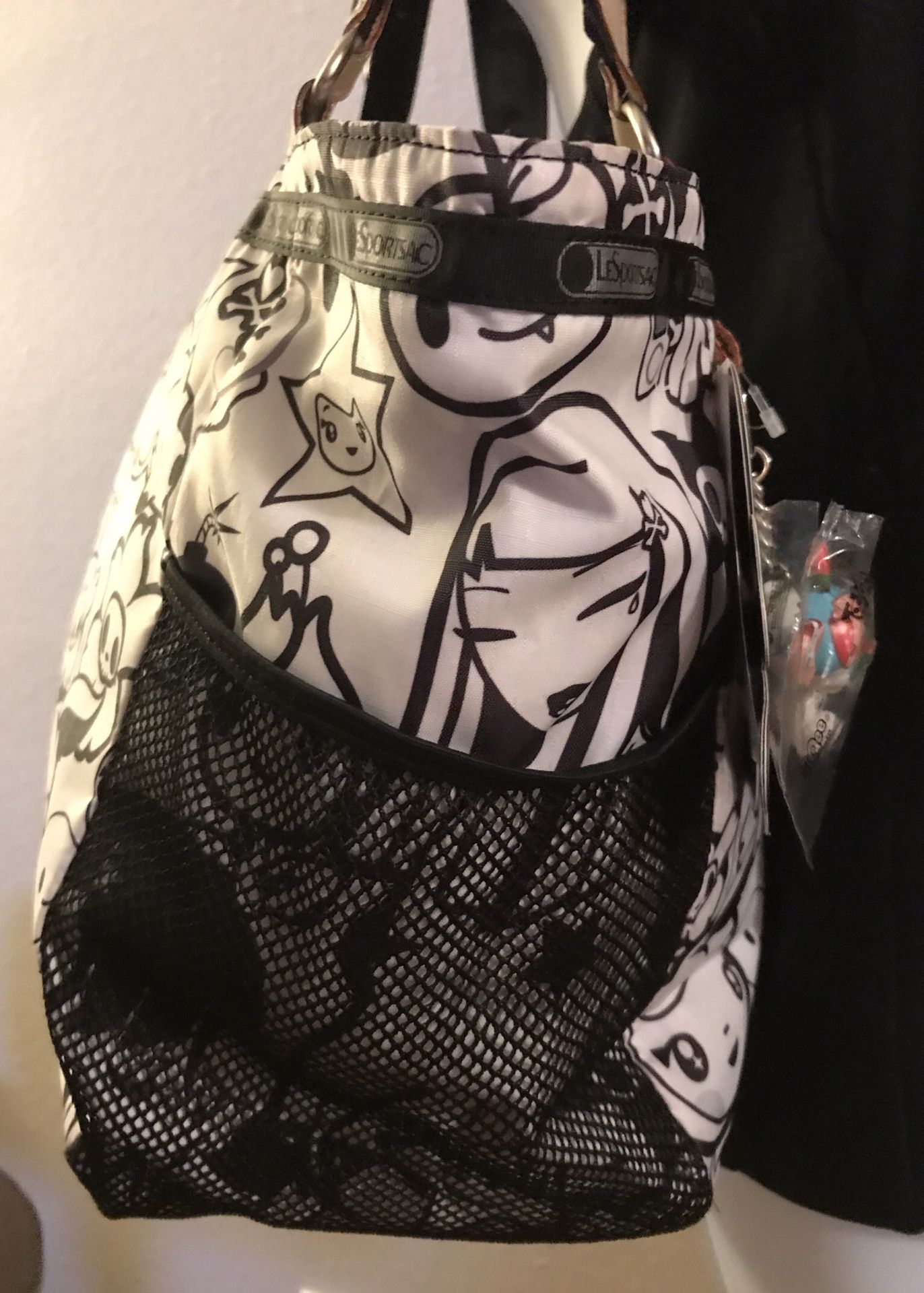 Tokidoki LeSportsac Tote Bag for Sale in Tacoma, WA - OfferUp