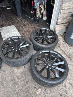 Koko Kuture Black Wheels with Tires – Set of 3