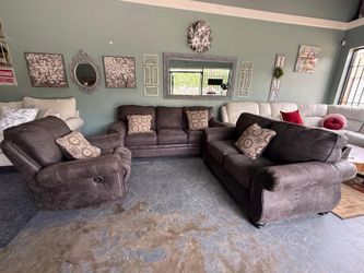 Sofa Set ⚠️ $550