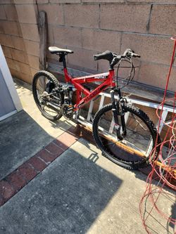 Red Gauntlet Mountain Bike 