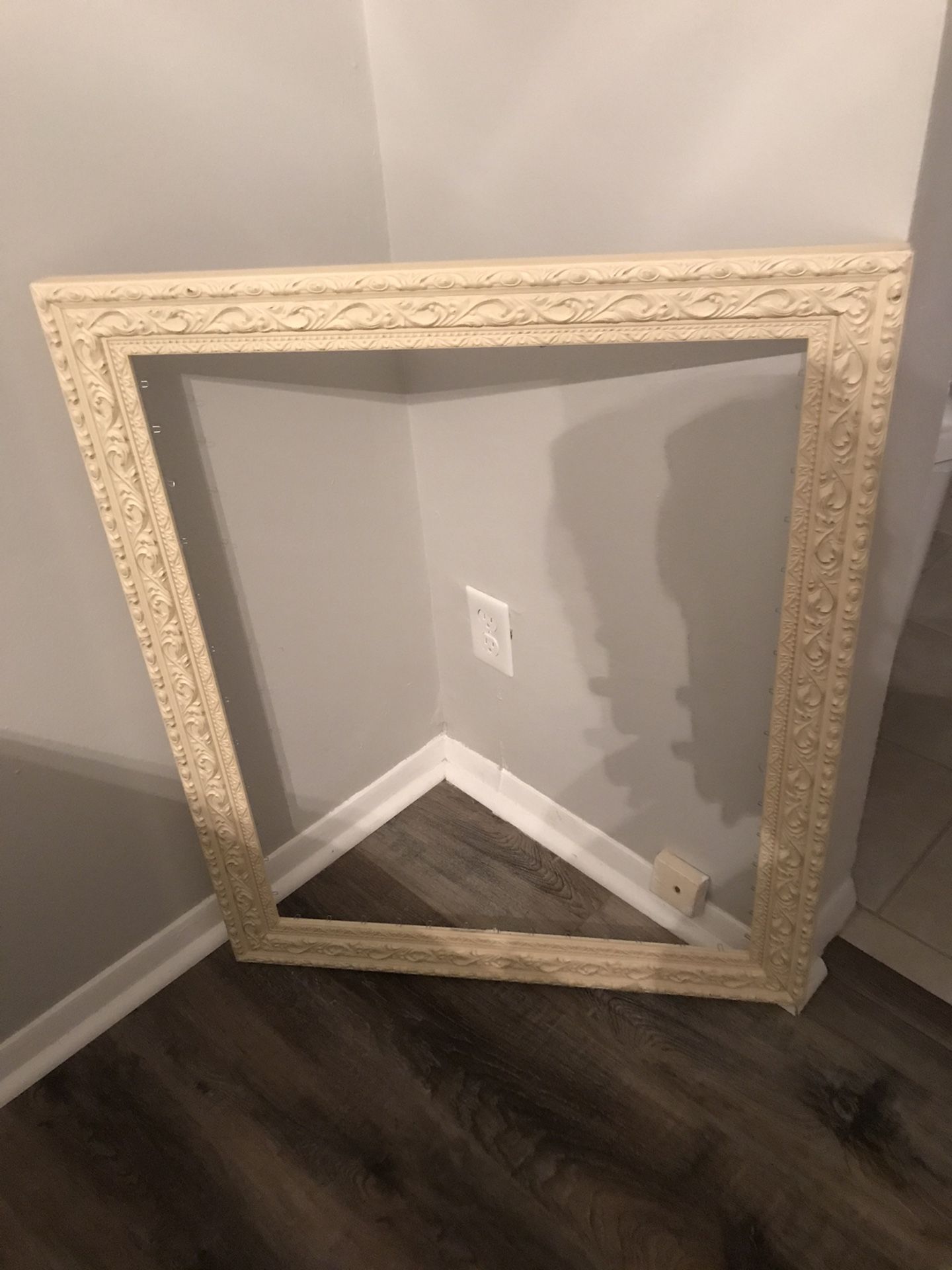 Frame no back