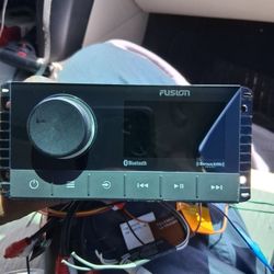 Fusion MS-RA670 Marine Stereo – Bluetooth, SiriusXM Ready
