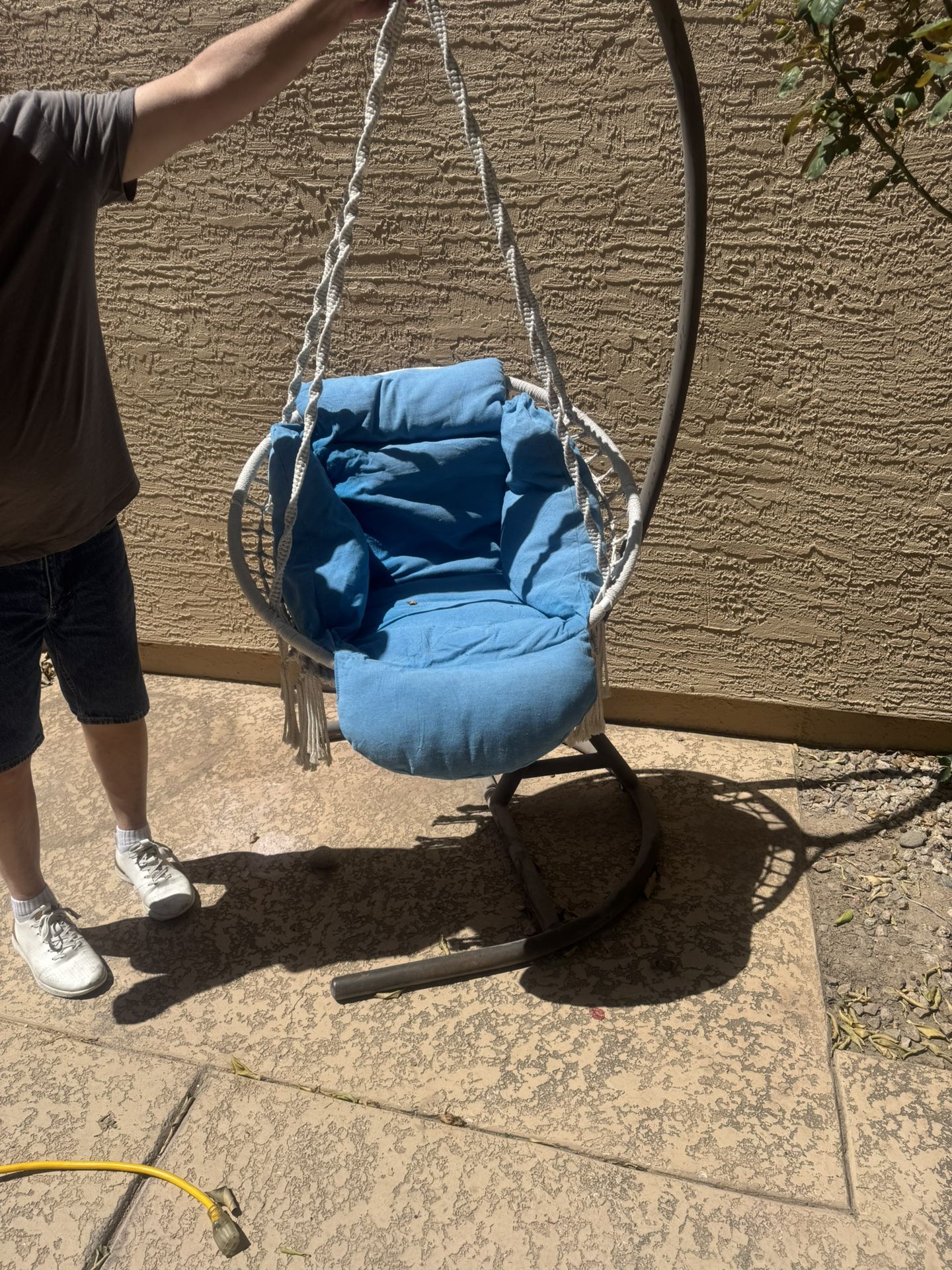 Hanging chair