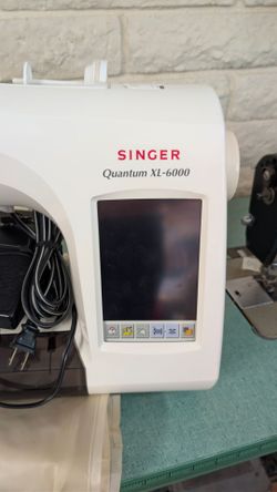 Singer Quantum XL6000 Embroidery Machine.