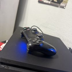 ps4 slim with Headset 