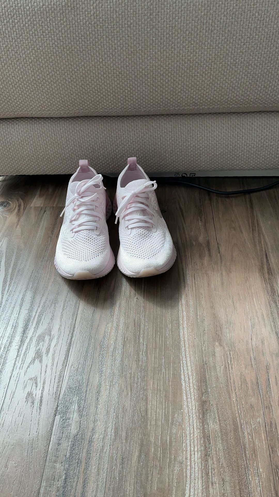 Nike 7.5 Trainers $15