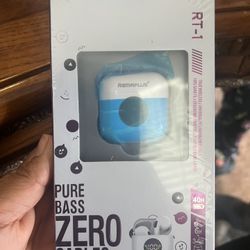 wireless earbuds 
