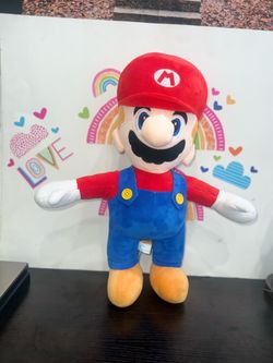 SUPER MARIO LARGE 20 INCH PLUSH LIKE NEW!