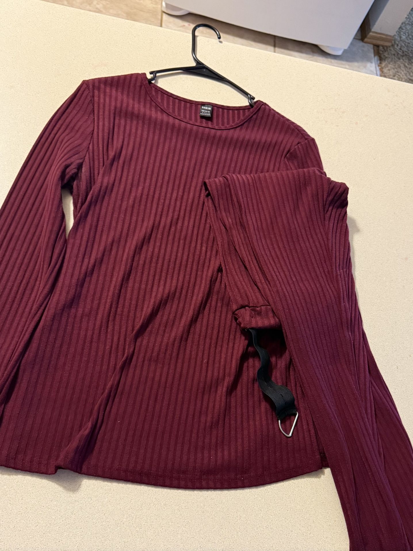 Size large Maternity 2 piece