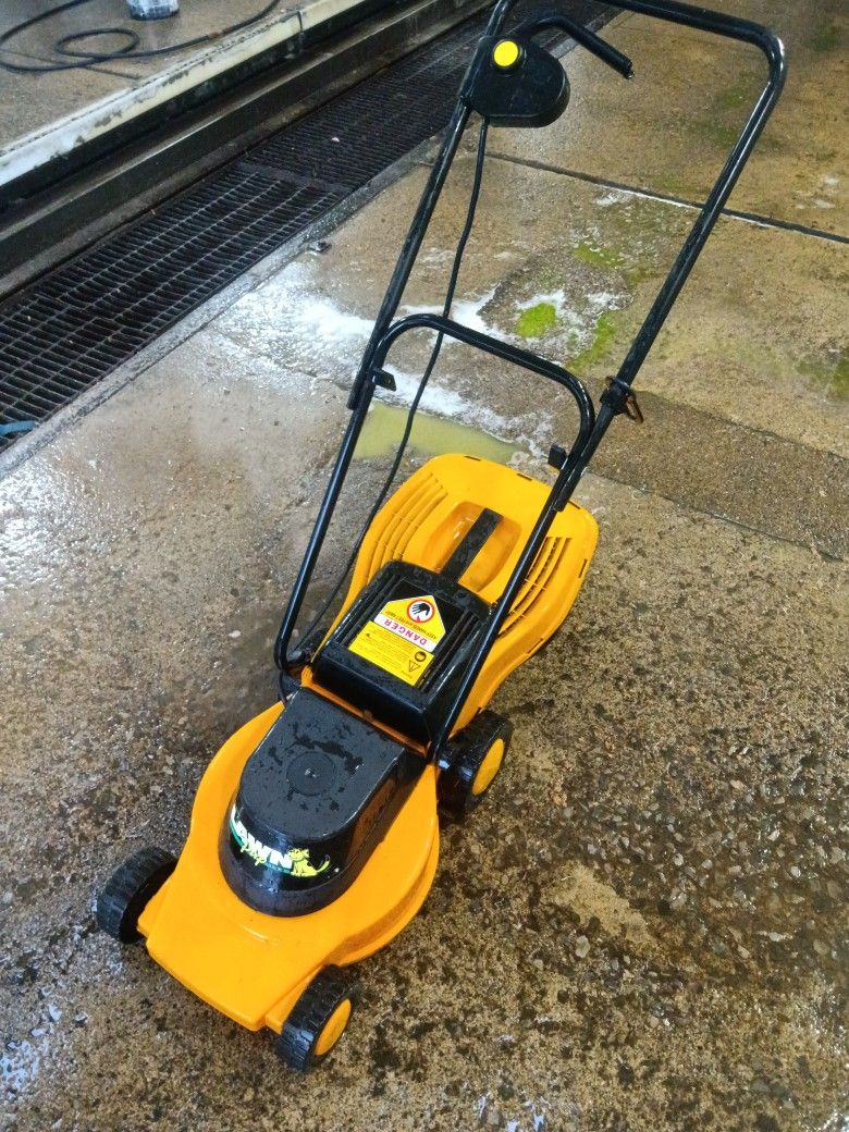 Lawn Pup Mini Electric Mower