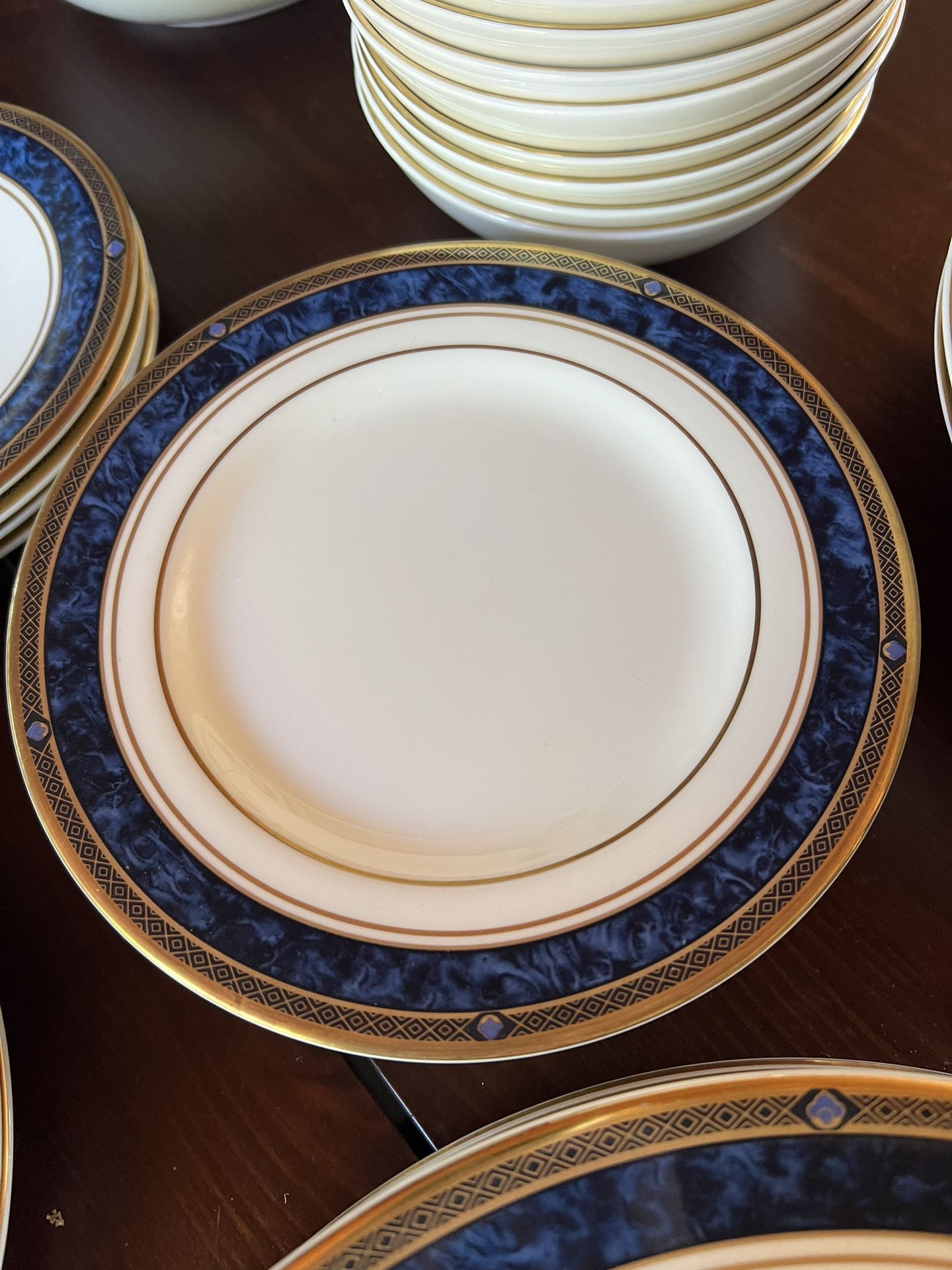 Royal Doulton Stanwyck Pattern Bread Plate