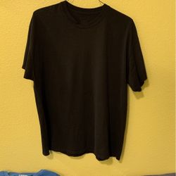 Men’s T-shirt (size XL)