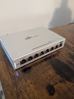 Ubiquiti UniFi Switch 8 (US-8) – Works Great