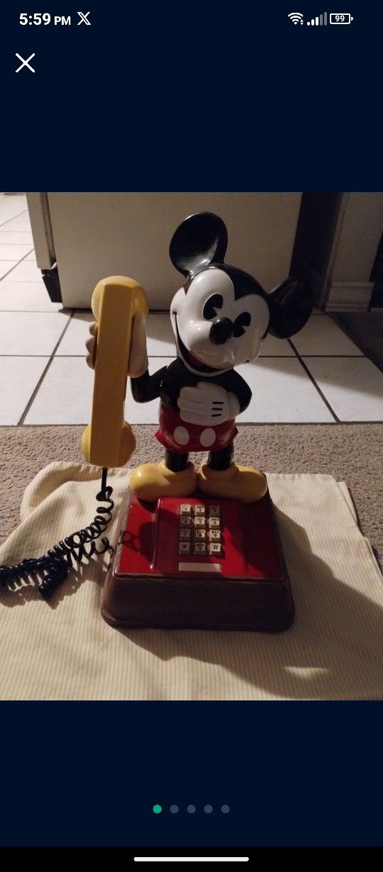 Vintage 1976 Mickey Mouse  Phone Landline Push Button Walt Disney retro 