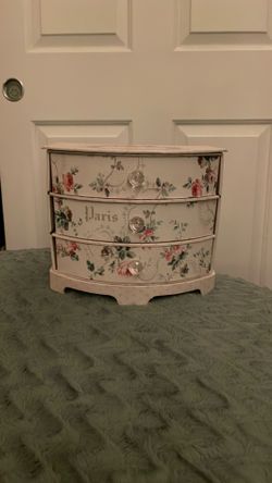 jewelry box