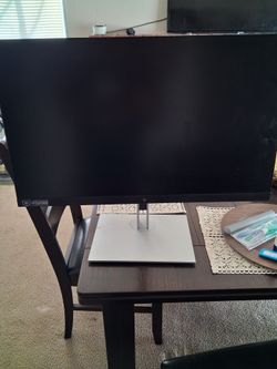 HP Eye Ease Computer Monitor with Stand