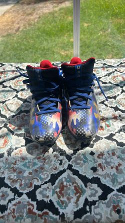 USA Under Armor Youth Football Cleats