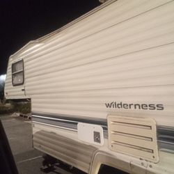 '94 Wilderness 5th Wheel Camper For Sale 