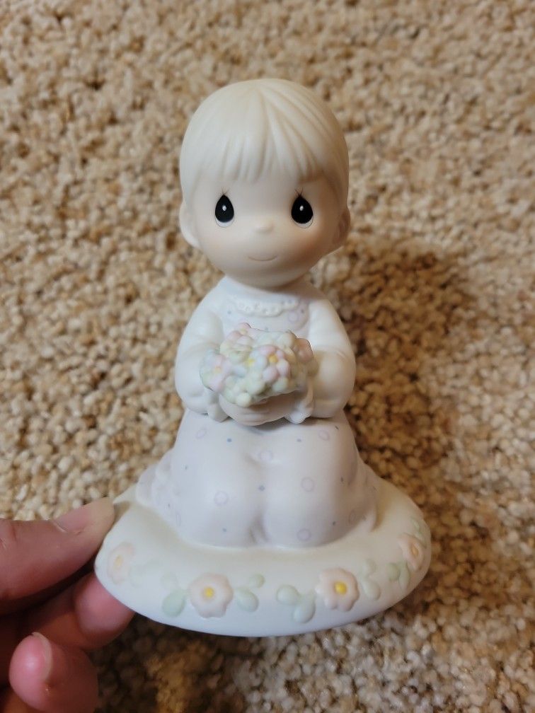 Precious Moments Figurine