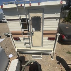 Solar Power Overhead Kamper