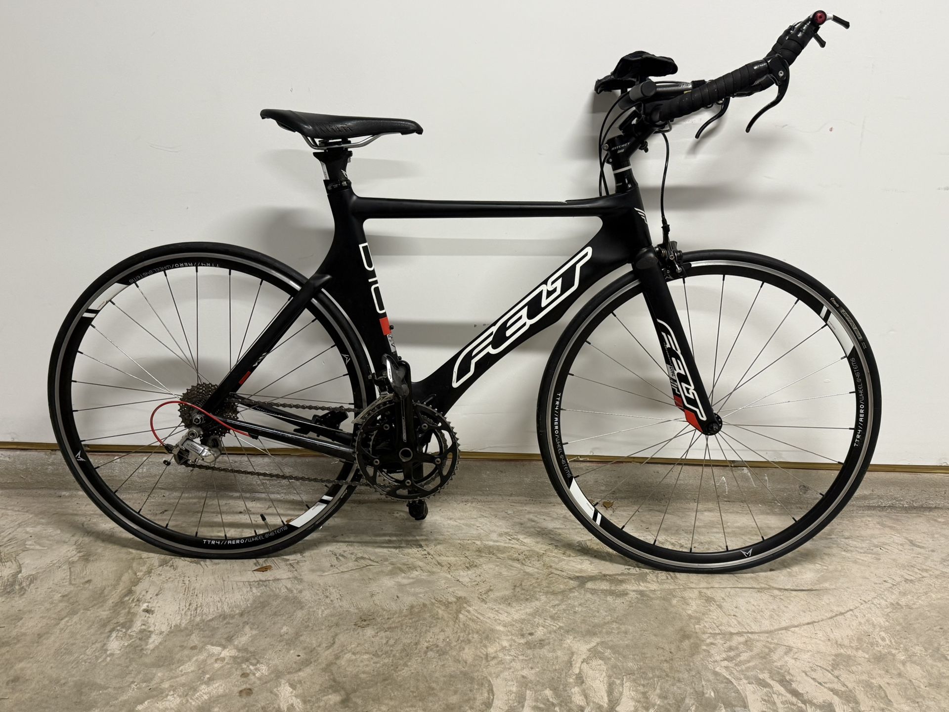 Felt B16 2015 Carbon Frame 54CM With Ultegra Set