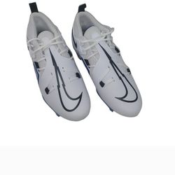 Nike Alpha Menace Pro 3 Football Cleats
